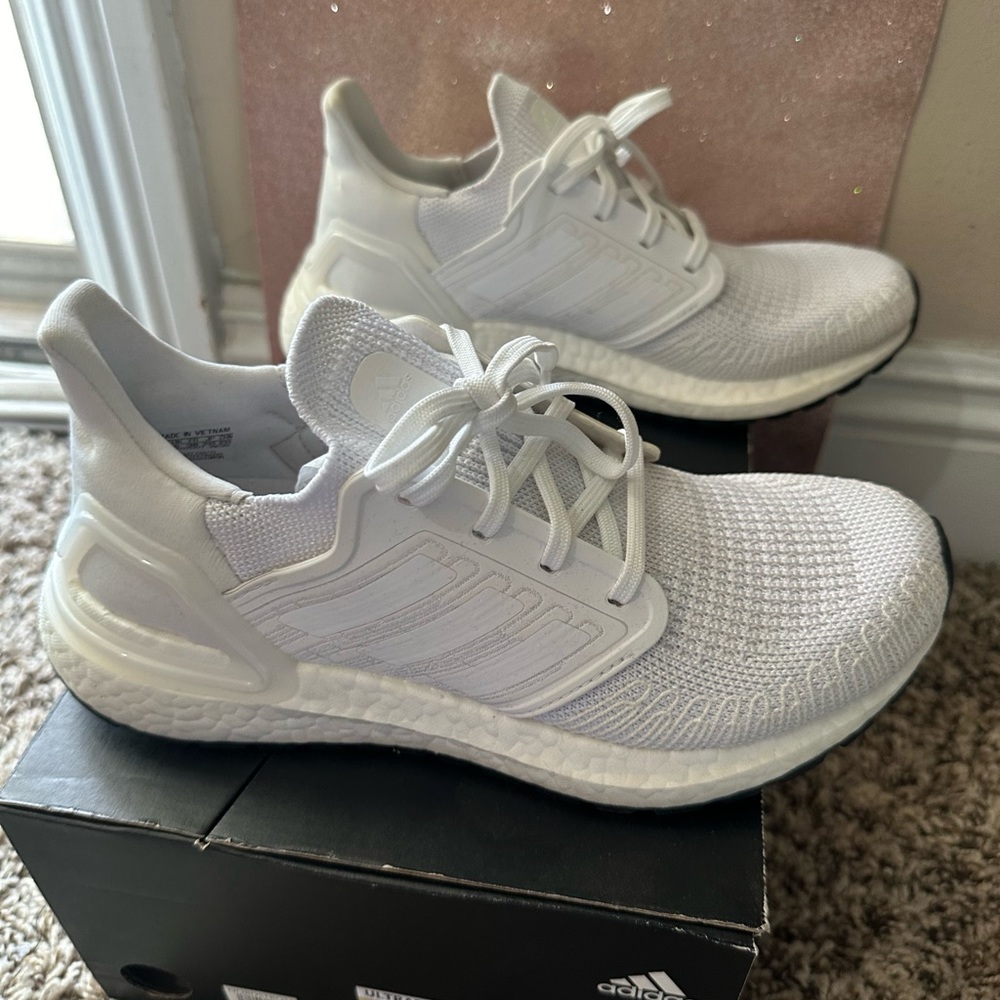 Addidas Ultra boost White  ( Women’s)